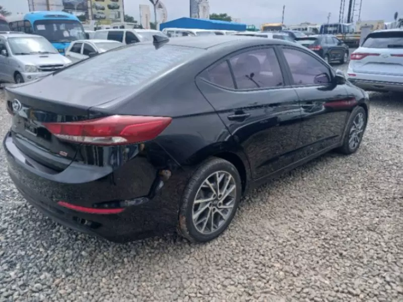 Hyundai Avante   - 2016