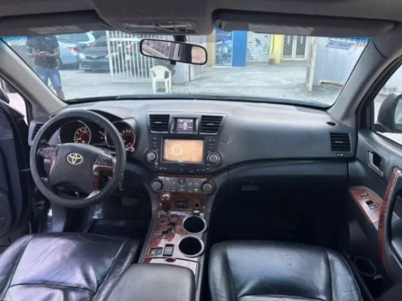 Toyota Highlander   - 2009