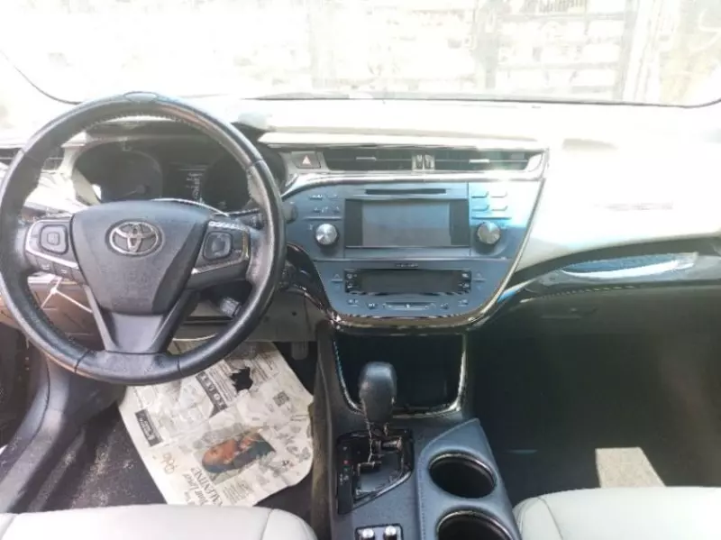 Toyota Avalon - 2013