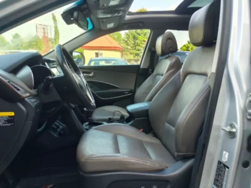 Hyundai Santa Fe   - 2017