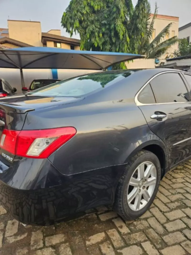 Lexus ES 350   - 2009