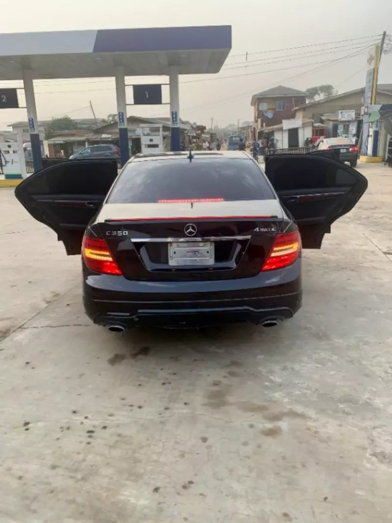 Mercedes-Benz C 350   - 2011