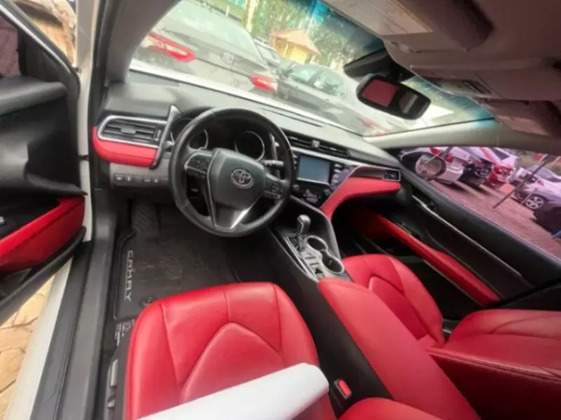 TOYOTA Camry   - 2018