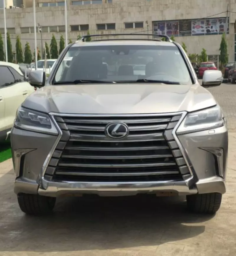 Lexus LX   - 2017