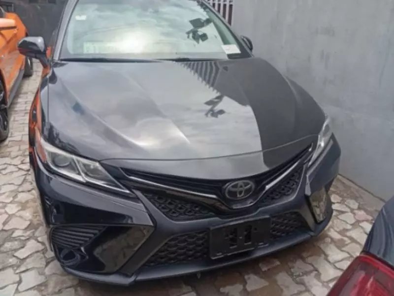 TOYOTA Camry   - 2018