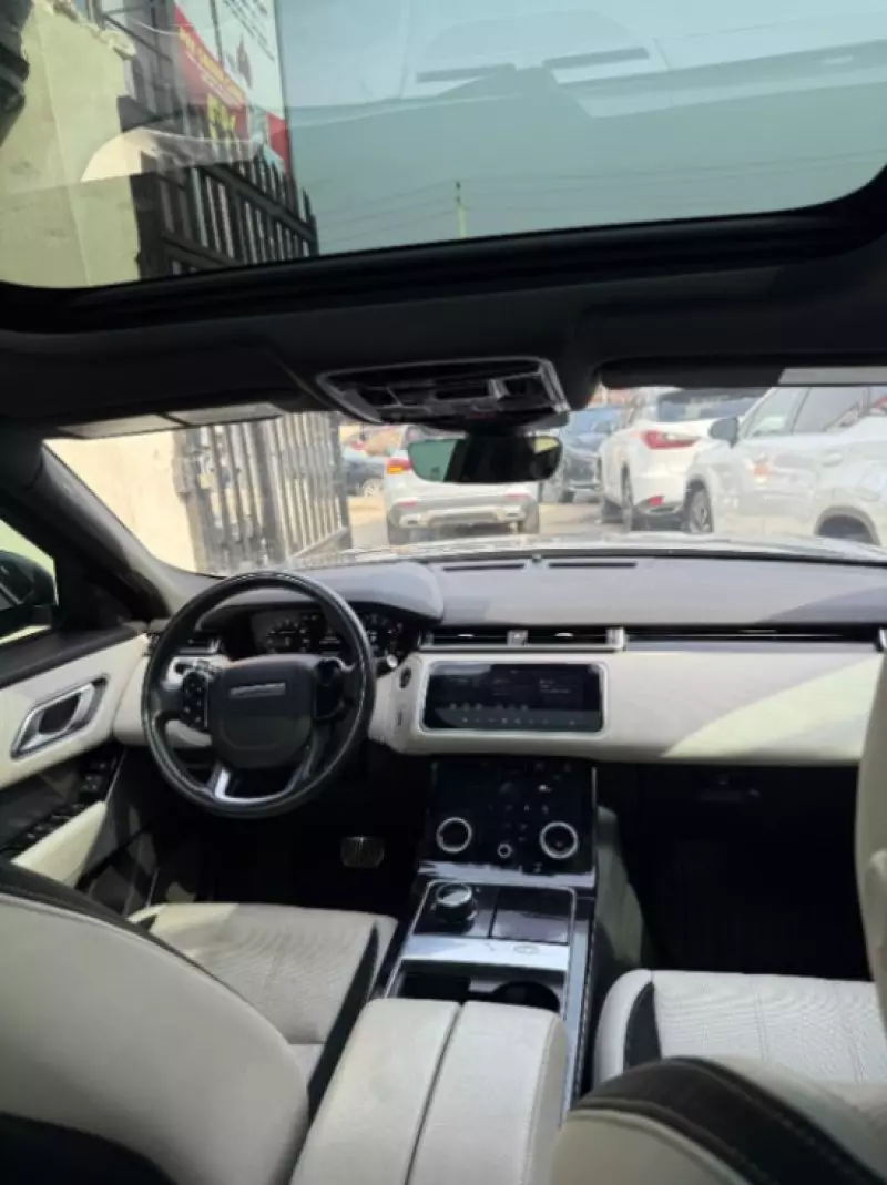Land Rover Range Rover Velar   - 2018