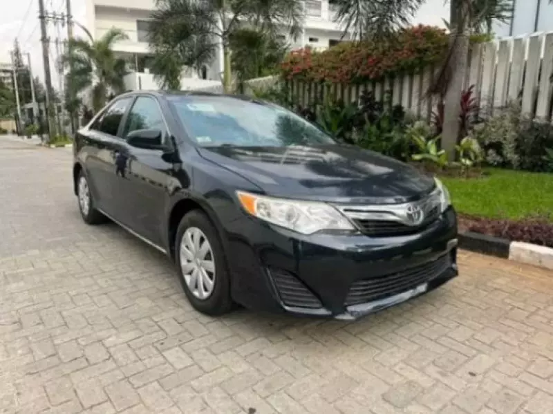 TOYOTA Camry   - 2014