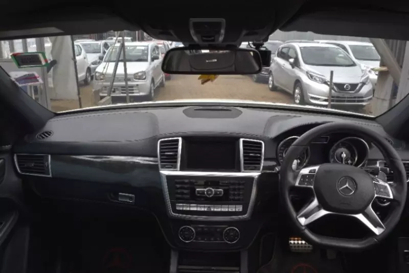 Mercedes-Benz ML 63 AMG   - 2015