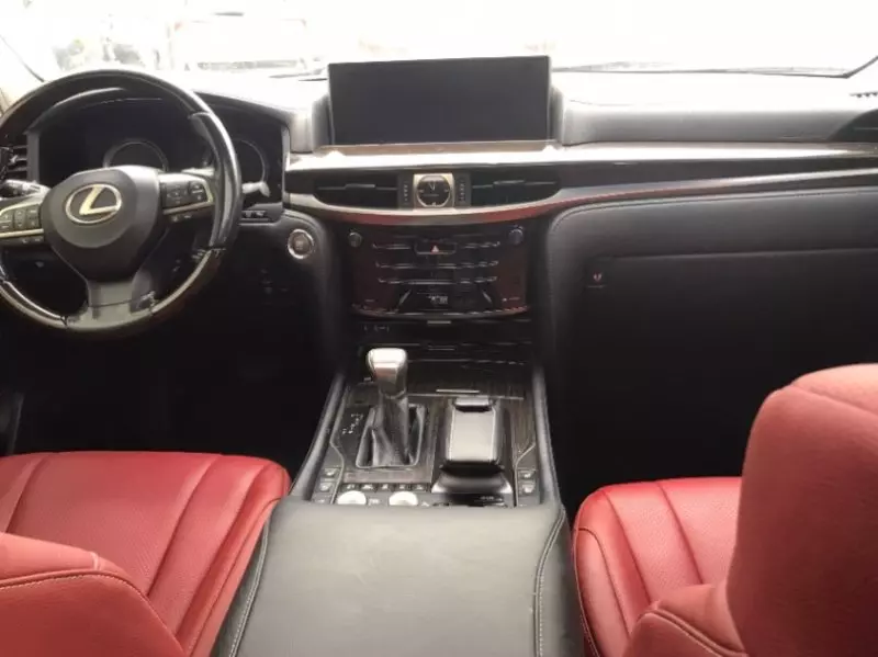 Lexus LX - 2016