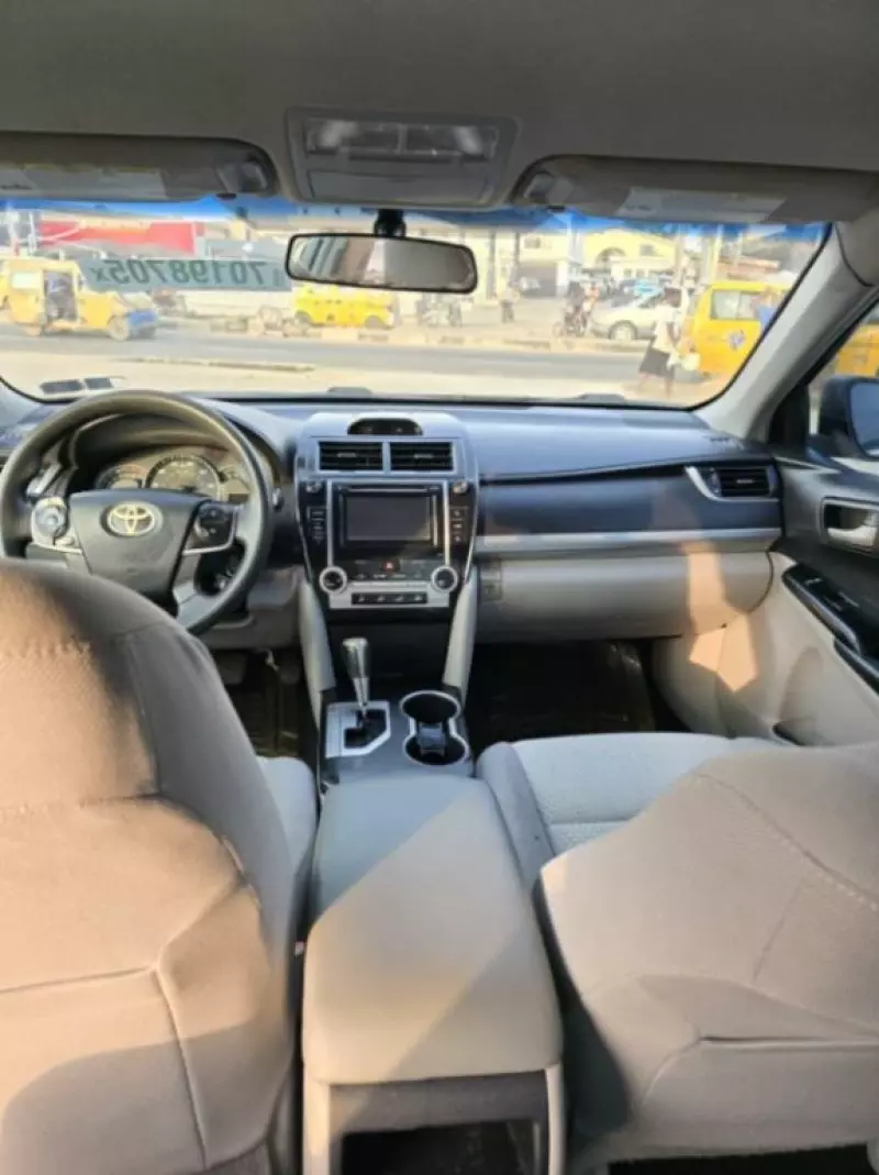 Toyota Camry   - 2012