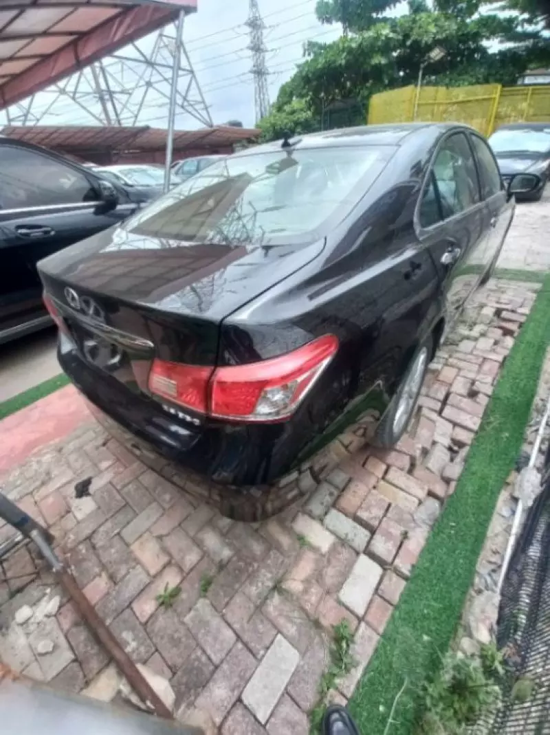 Lexus ES   - 2012