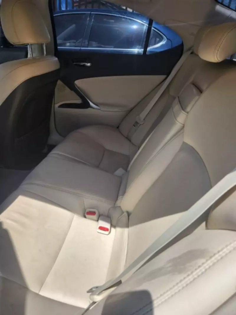 Lexus IS 250   - 2009