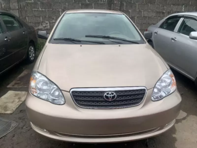 Toyota Corolla   - 2013