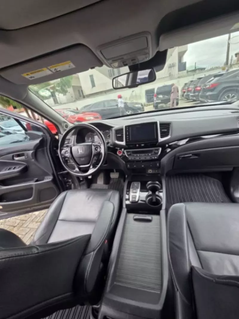 Honda Pilot   - 2018