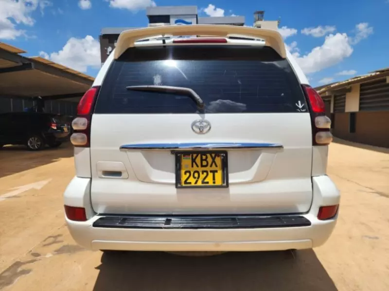Toyota Land Cruiser   - 2006