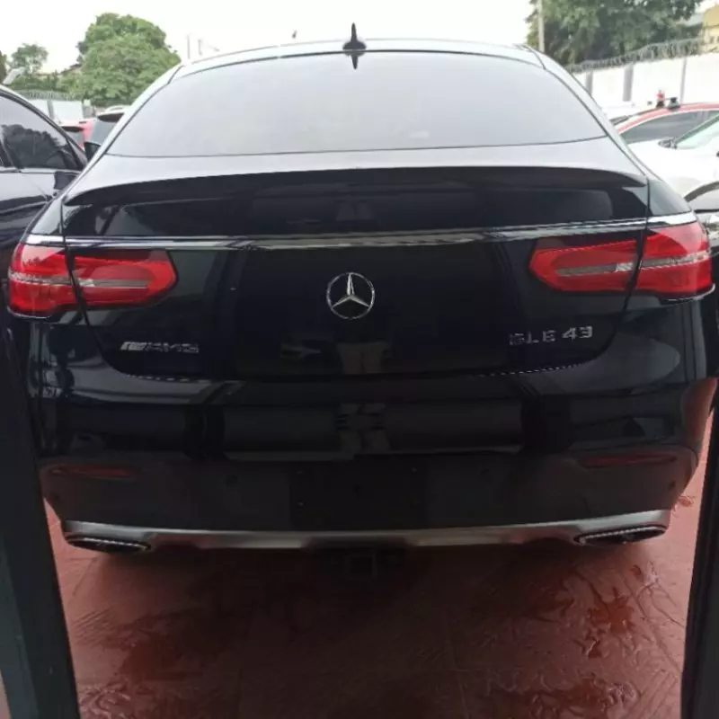 Mercedes-Benz GLE-Class   - 2017