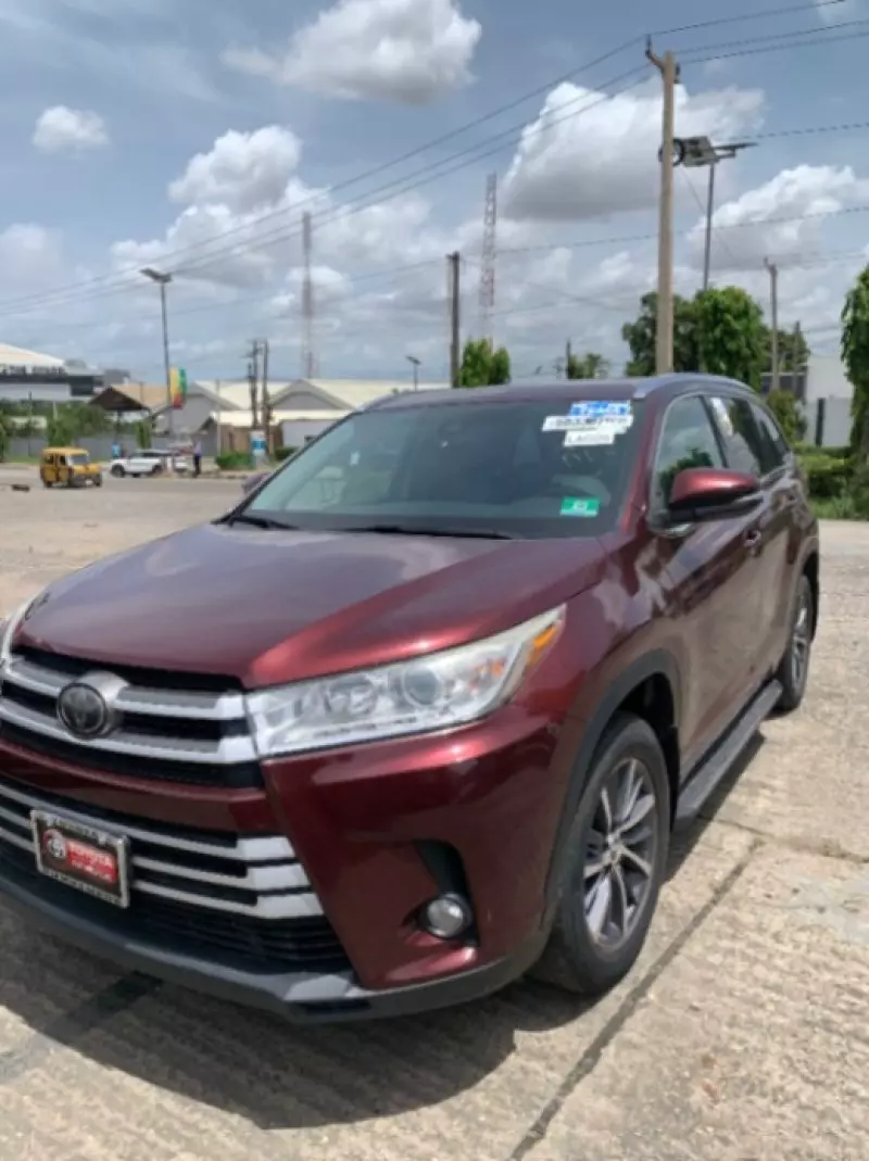 Toyota Highlander   - 2018