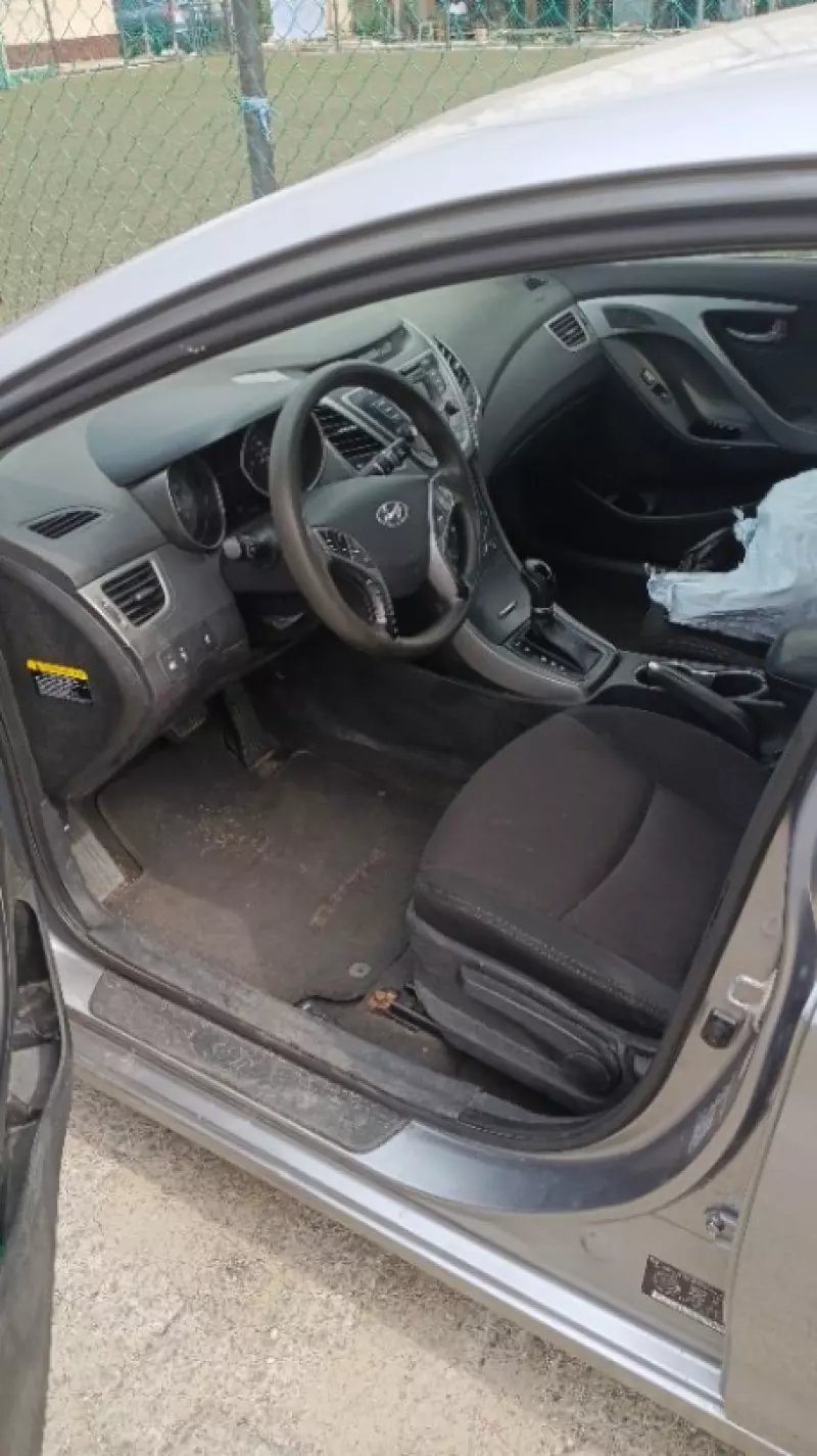 Hyundai Elantra   - 2016