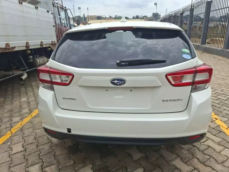 Subaru Impreza   - 2016