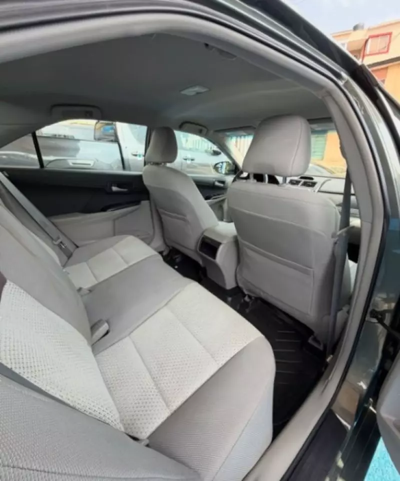 Toyota Camry   - 2013