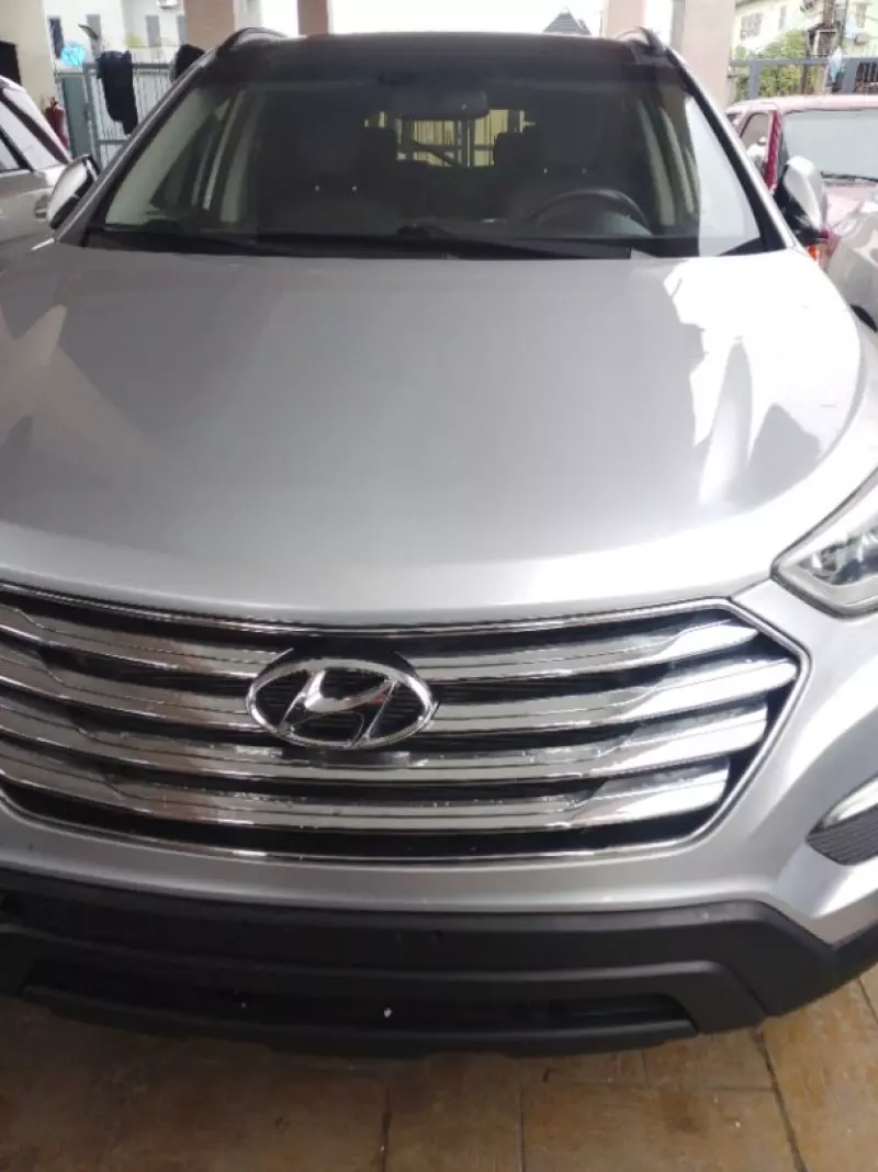 Hyundai Santa FE - 2015