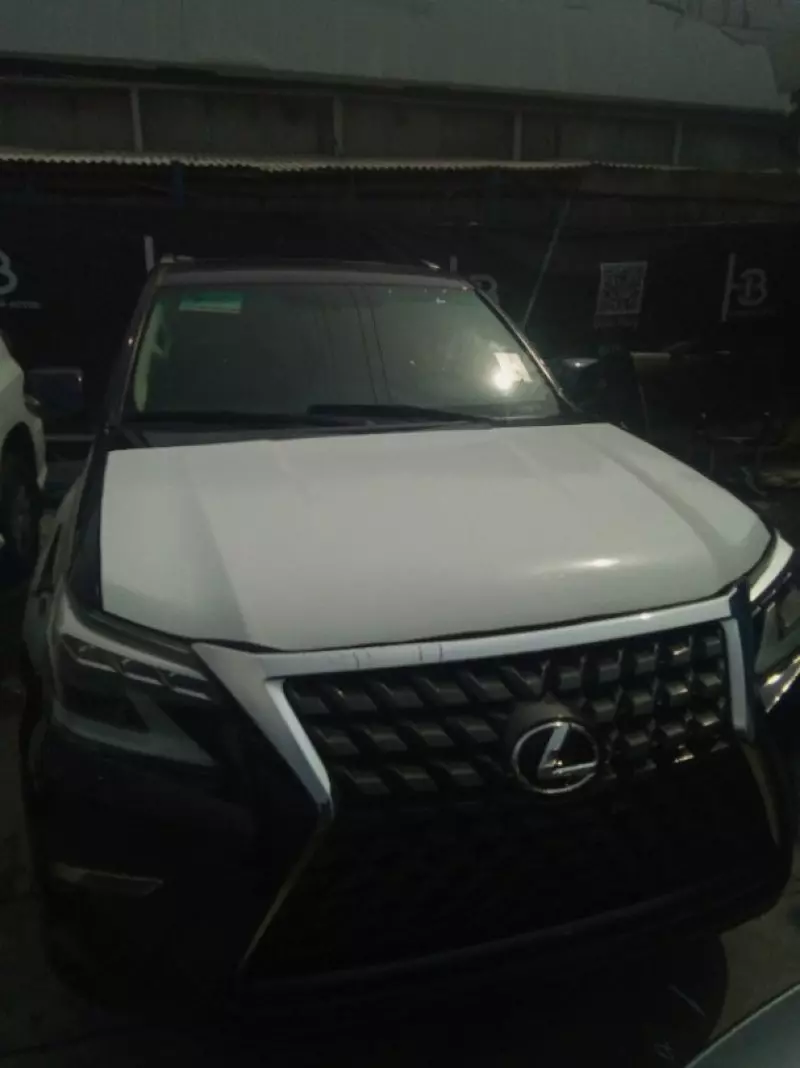 Lexus GX 460   - 2010