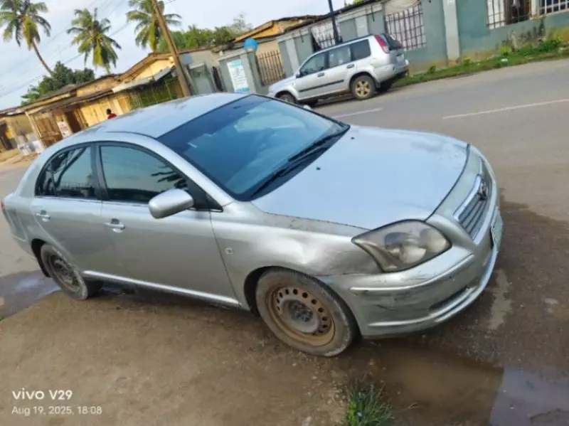 TOYOTA Avensis - 2008