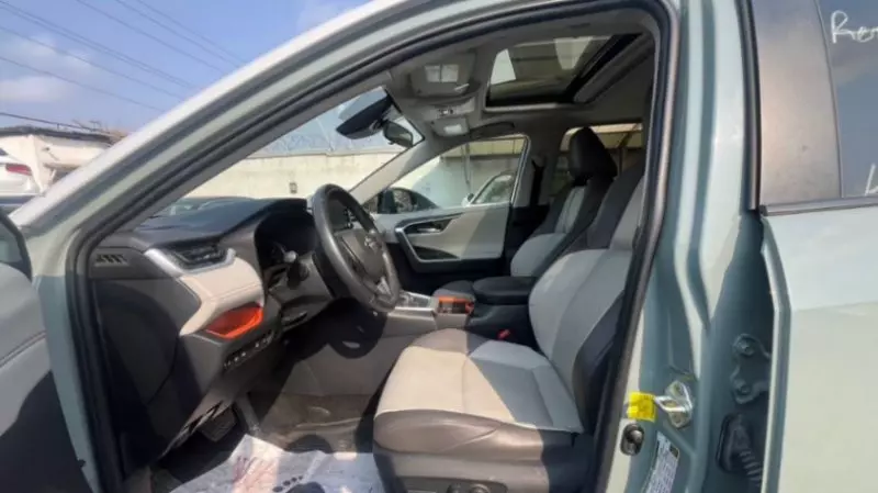 Toyota Rav4   - 2019