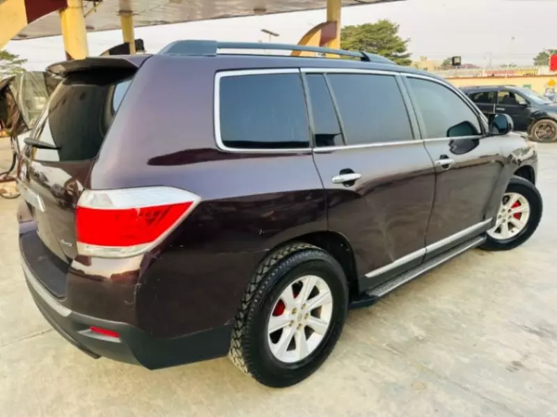 TOYOTA Highlander - 2013