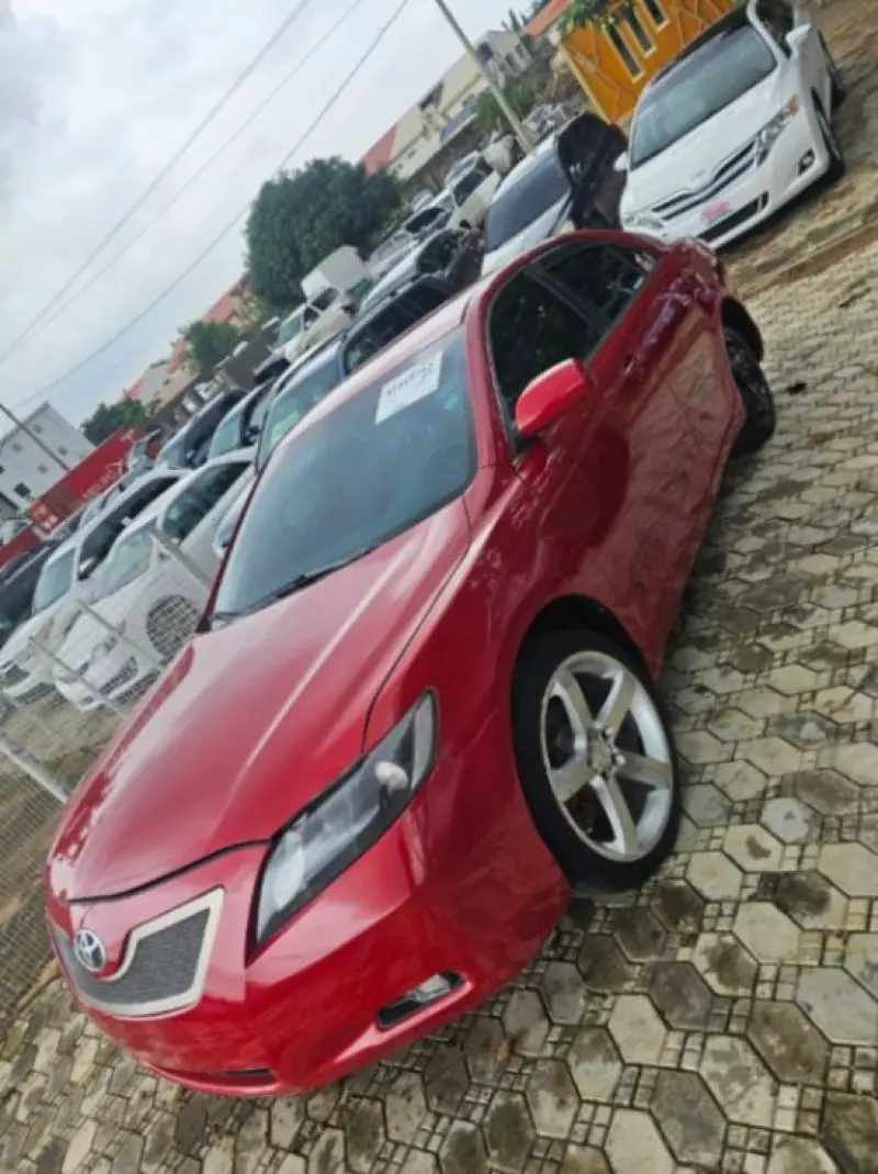 Toyota camry   - 2009