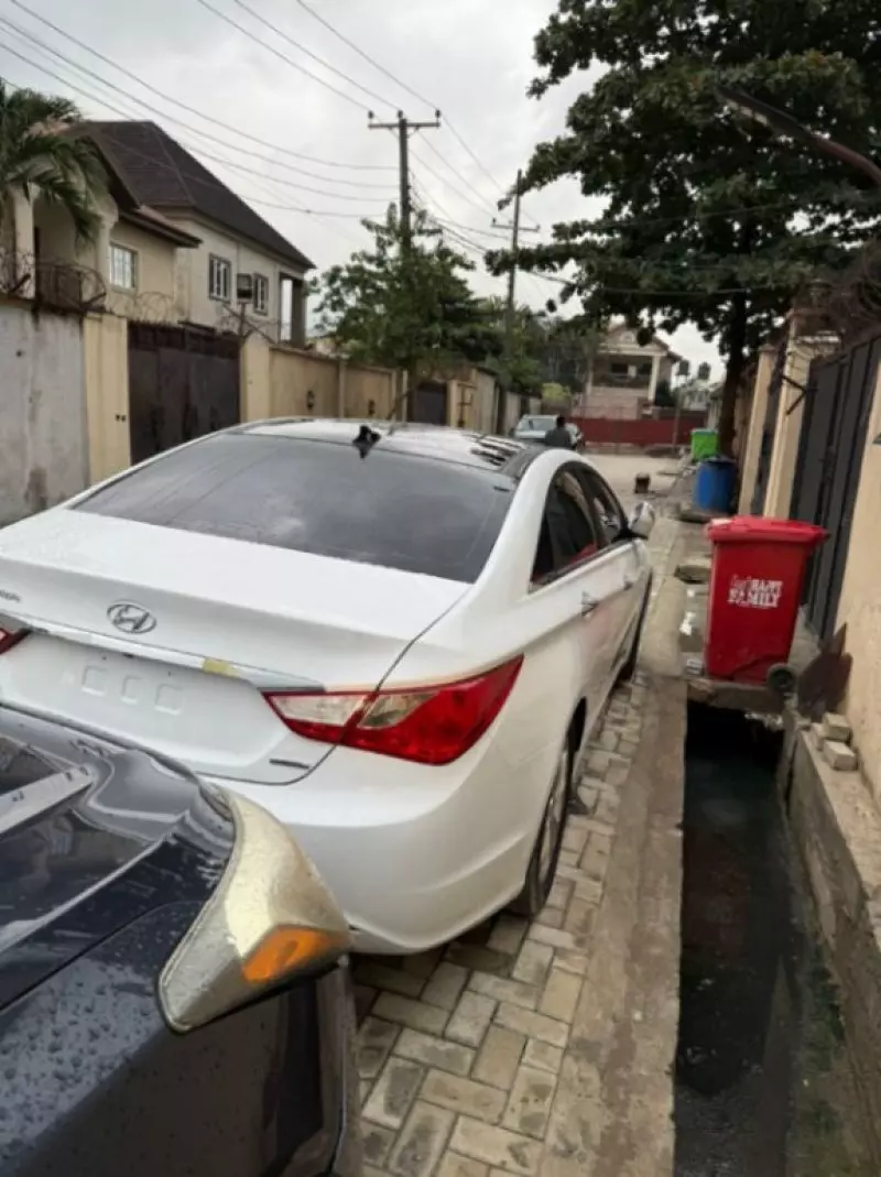Hyundai Elantra   - 2007