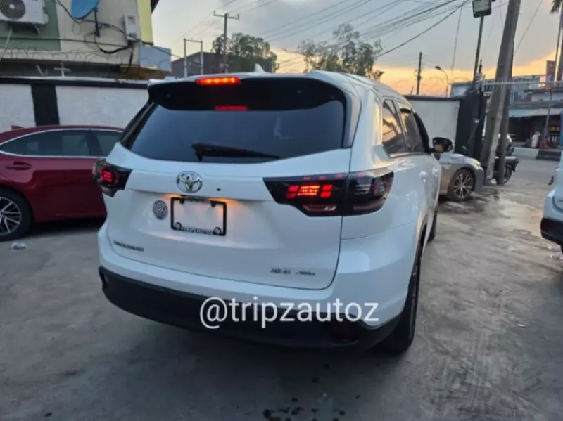 Toyota Highlander - 2014