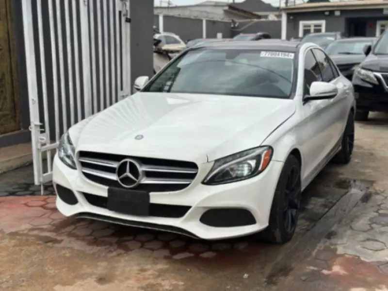 Mercedes-Benz C-Class   - 2015