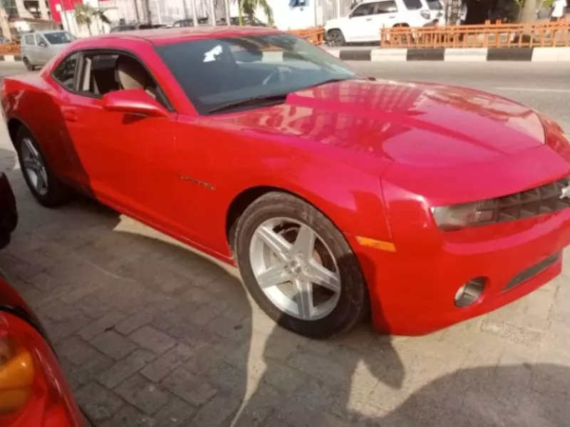 Chevrolet Camaro   - 2011