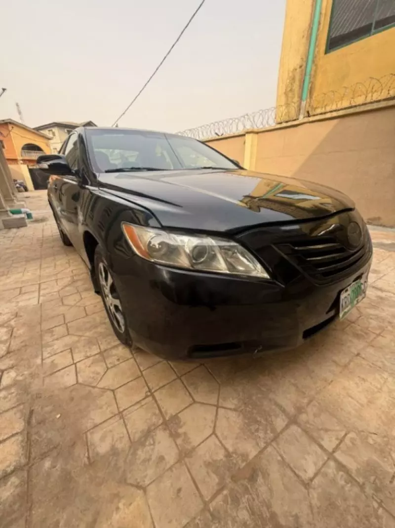 Toyota Camry   - 2007