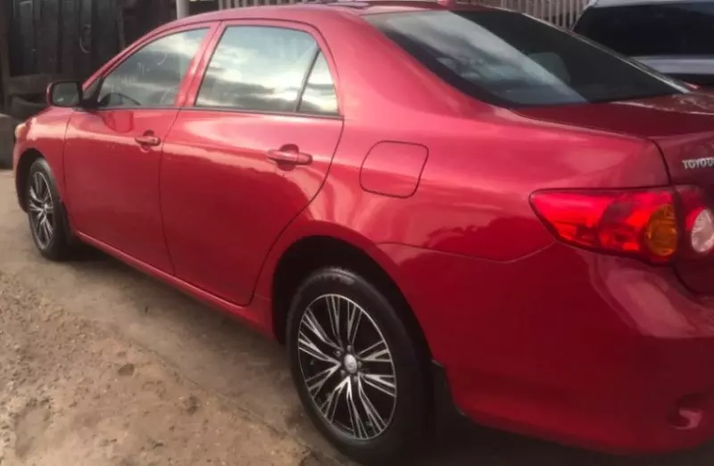 TOYOTA Corolla   - 2010