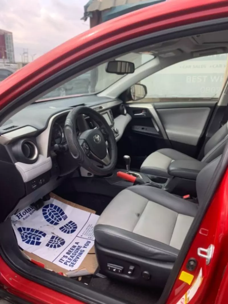 Toyota RAV 4   - 2014