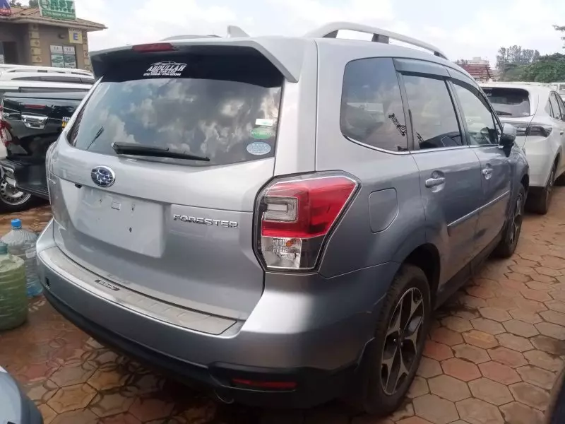 Subaru Forester   - 2015