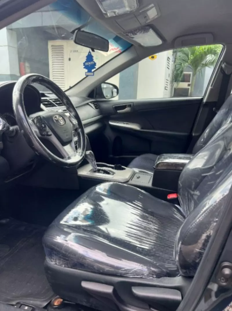 TOYOTA Camry - 2012