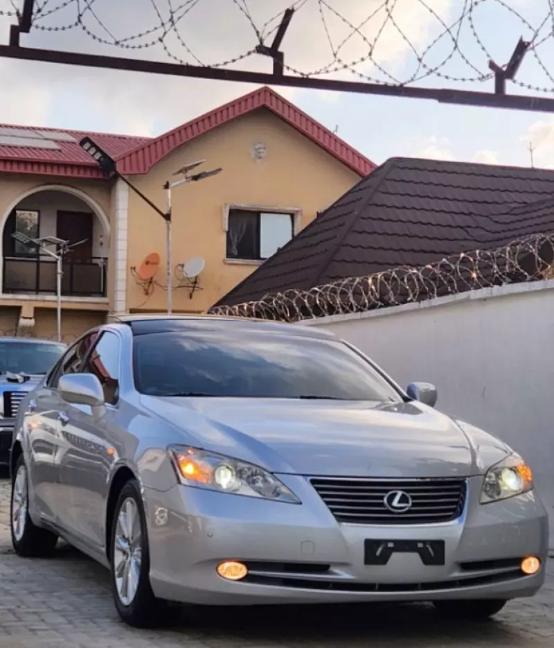 Lexus ES   - 2008