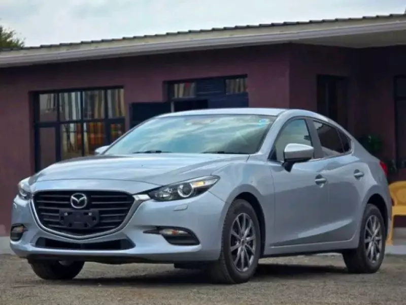 Mazda Axela    - 2018