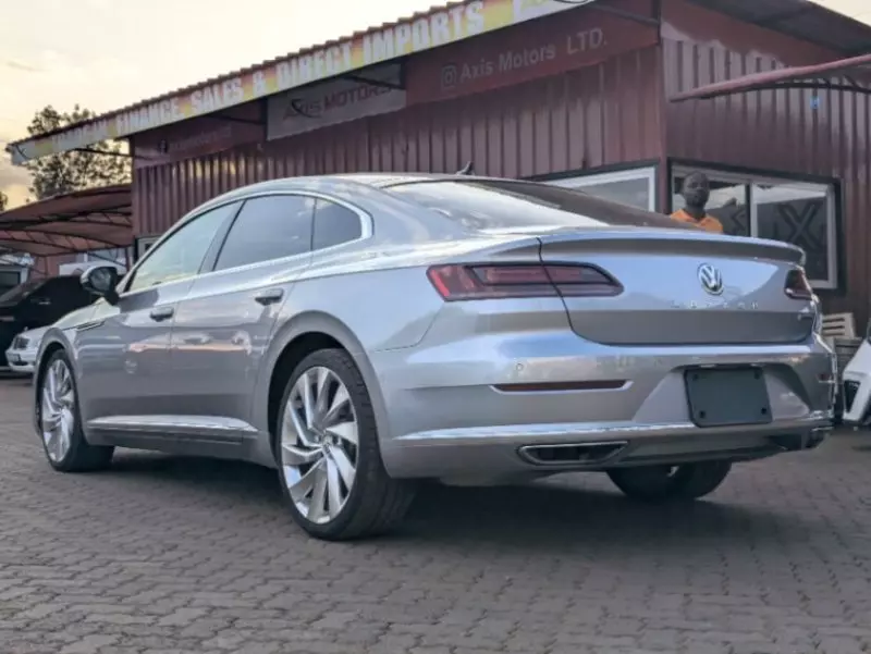 Volkswagen Arteon   - 2000