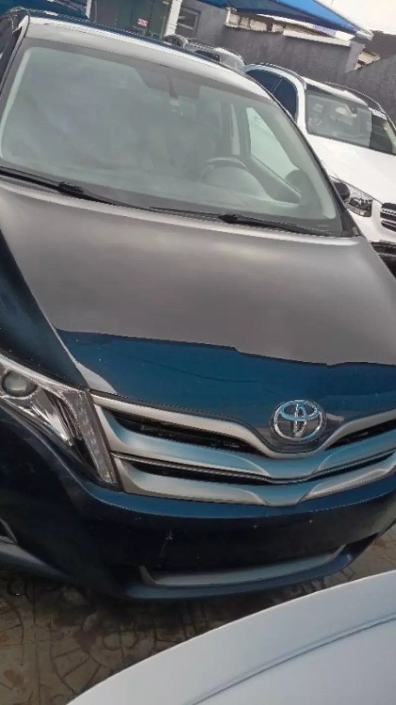 Toyota Venza   - 2014