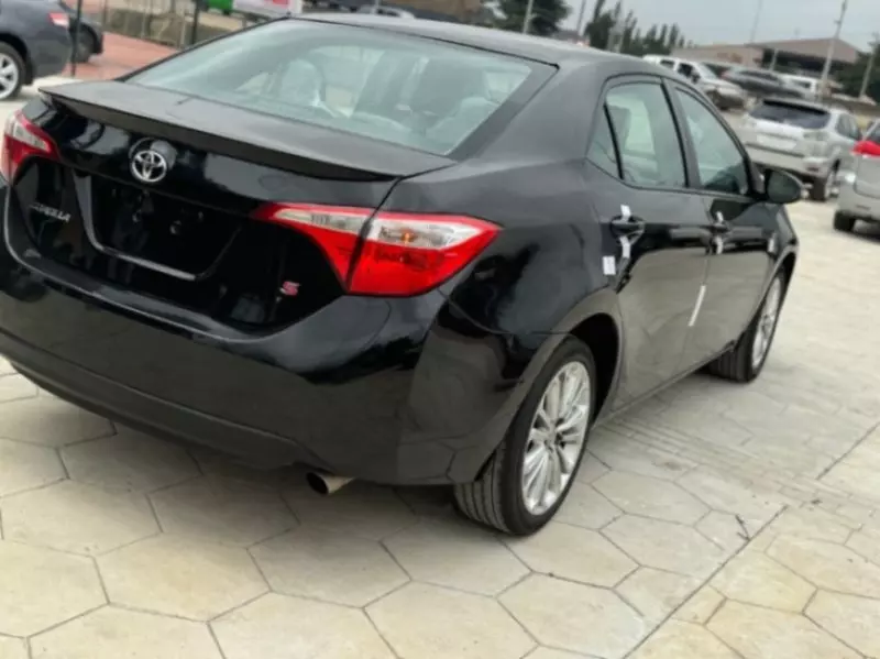 Toyota Corolla   - 2015