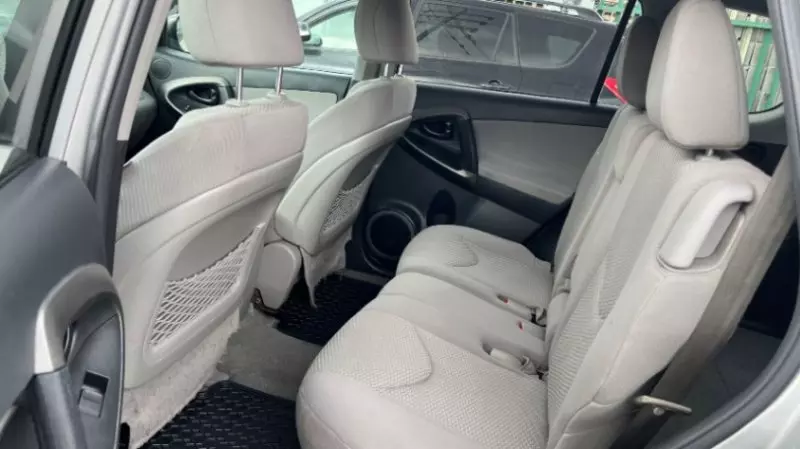TOYOTA RAV 4 - 2012