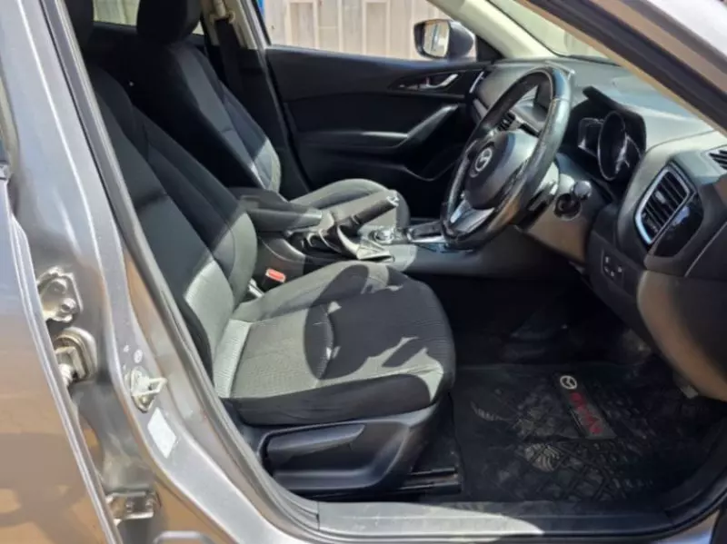 Mazda Axela    - 2016