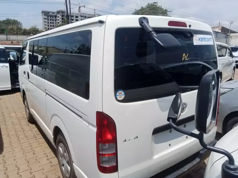 Toyota Hiace - 2014