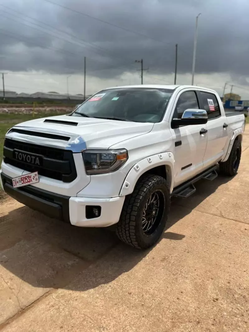Toyota Tundra   - 2020