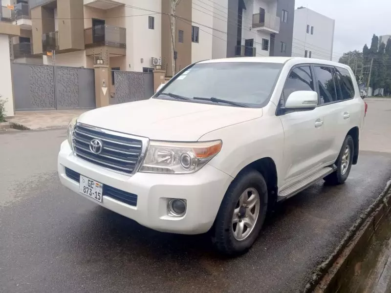 TOYOTA Land Cruiser - 2015