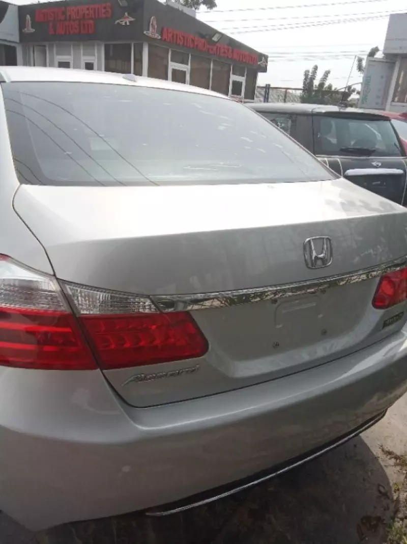 Honda Accord   - 2013